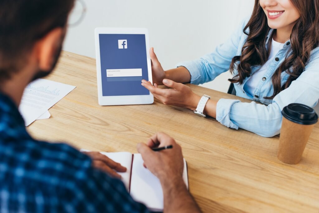 How to Use Facebook Ads to Grow Your Small Business – halaneguide